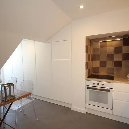 Downtown Center Baixa Apartment *